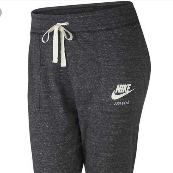Nike Pants - NWT Nike Vintage Style plus size sweat pants 1X